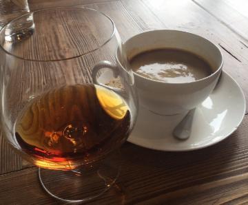 Comment faire du café avec du cognac viennois