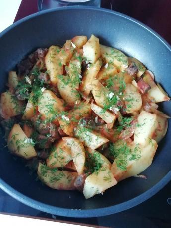 Comme je prépare un ragoût de pommes de terre avec de la viande. Ma recette parfaite