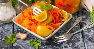 Salade de tomates vertes pour l'hiver, « ukrainien »