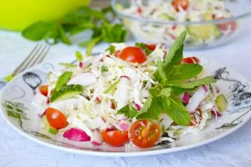 Lumineux, juteux et salade très utile avec des radis