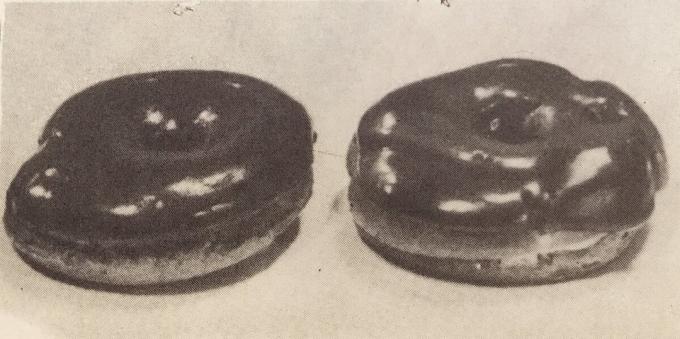 Gâteau « anneau Choux à la crème. » Photo du livre « La production de pâtisseries et de gâteaux, » 1976