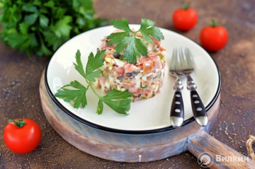 Salade de poulet fumé et champignons