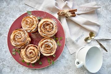 Roses en pâte feuilletée aux pommes