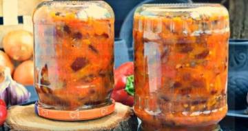 Salades avec des haricots pour l'hiver dans les banques