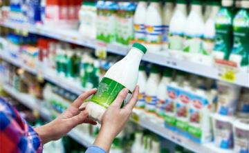 Comment les vendeurs de lait nous trompent: que peut-on trouver dans la composition