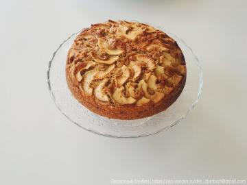 Recette de gâteau grumeleuse aux pommes et cannelle. Pour ceux qui sont fatigués de Charlotte