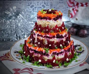 Salade de gâteau « hareng sous un manteau de fourrure »